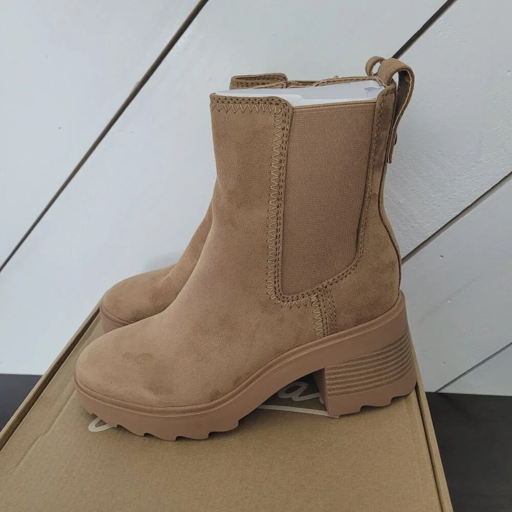 NWT Zodiac Teresa-Chelsea Womens 7M Tan Faux Suede Chunky Heel Ankle Boots - Picture 2 of 9